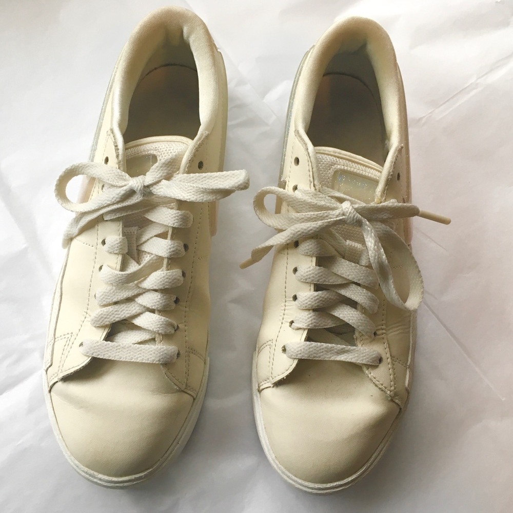 Nike Blazer low sneakers 7.5
